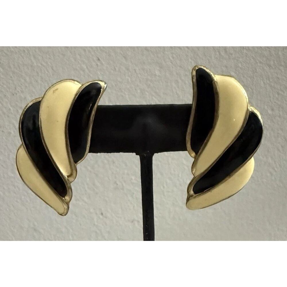Vintage 60s Cream White & Black Enamel Gold Tone Clip Earrings Classic